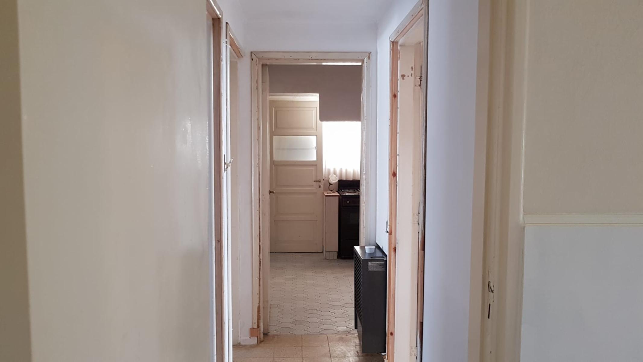 SE VENDE CASA con PARQUE en BARRIO RESIDENCIAL — foto 5