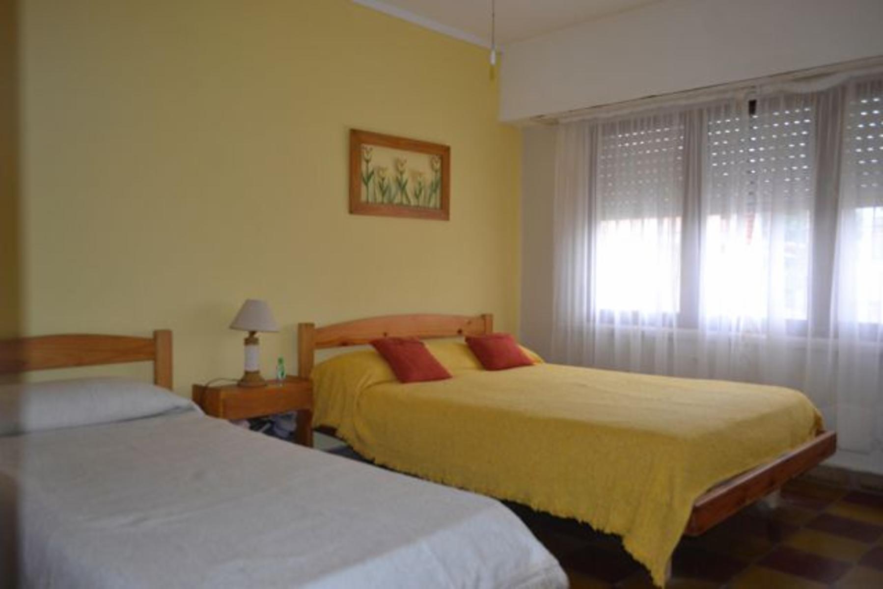 CASA CON DEPARTAMENTO PRÓXIMA AL CENTRO DE CLAROMECO — foto 6