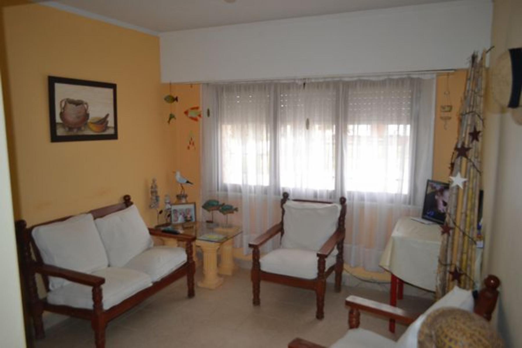 CASA CON DEPARTAMENTO PRÓXIMA AL CENTRO DE CLAROMECO — foto 7