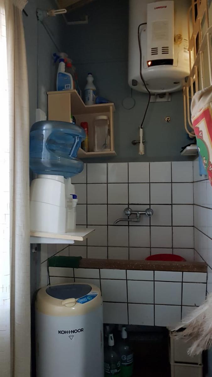 SE VENDE CASA en BARRIO OBRERO con LOTE UNICO 15X30 — foto 4