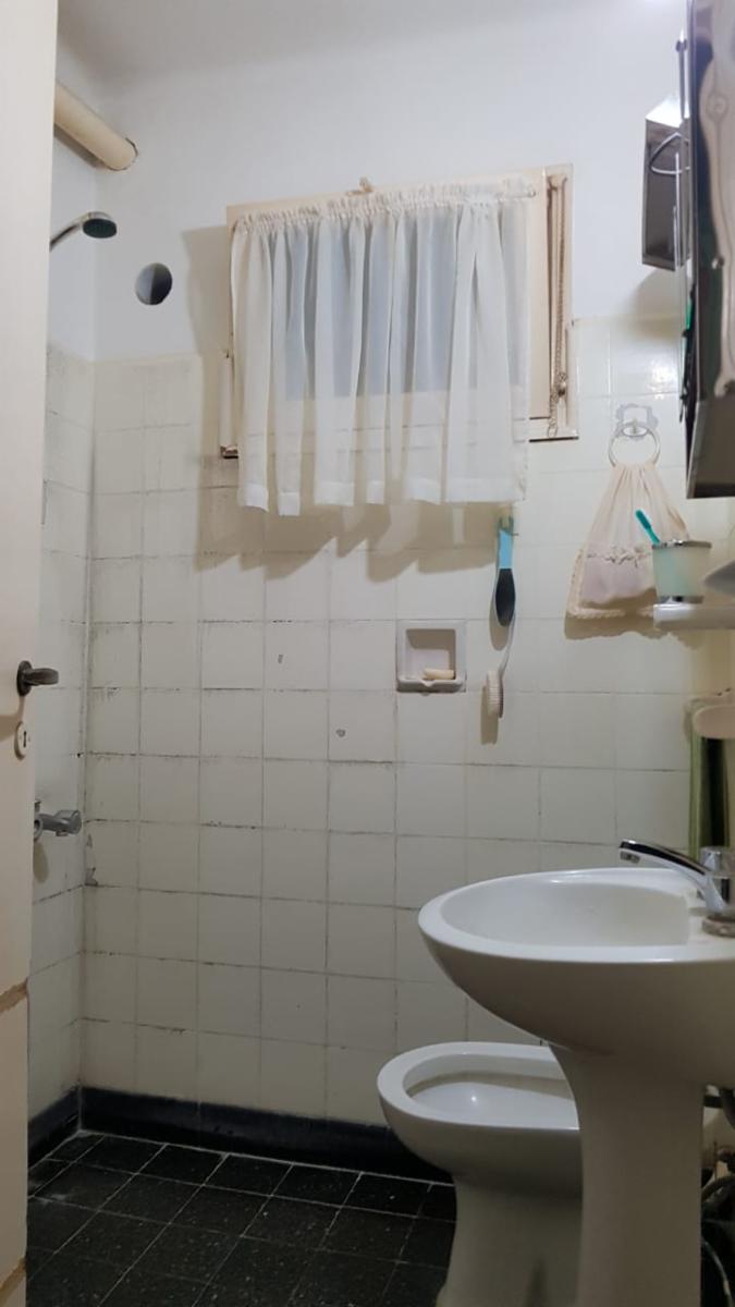 SE VENDE CASA en BARRIO OBRERO con LOTE UNICO 15X30 — foto 9