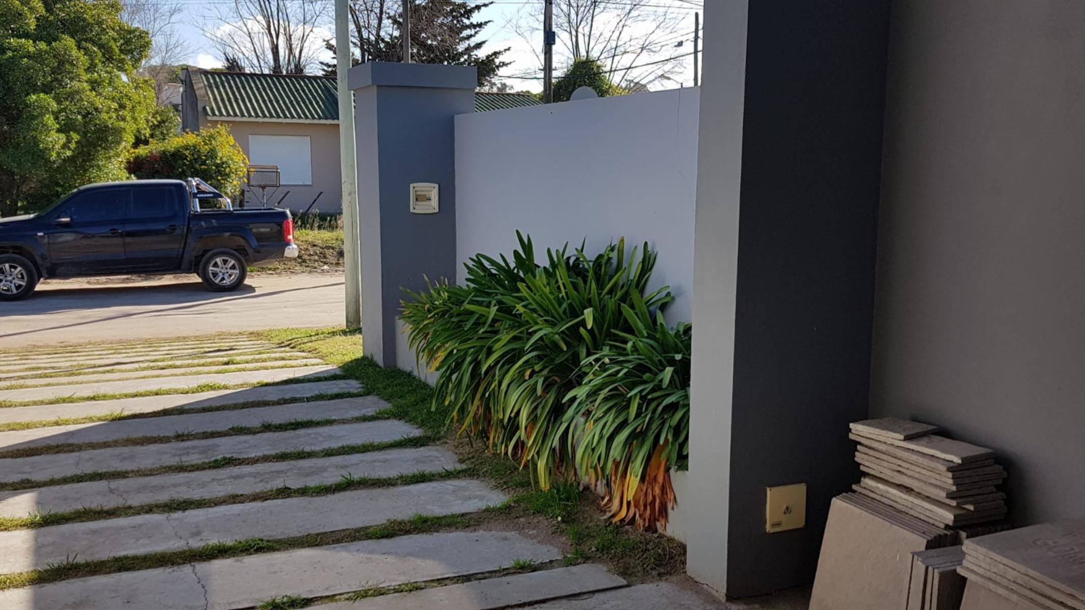 SE VENDE CASA IMPECABLE EN CLAROMECO — foto 4