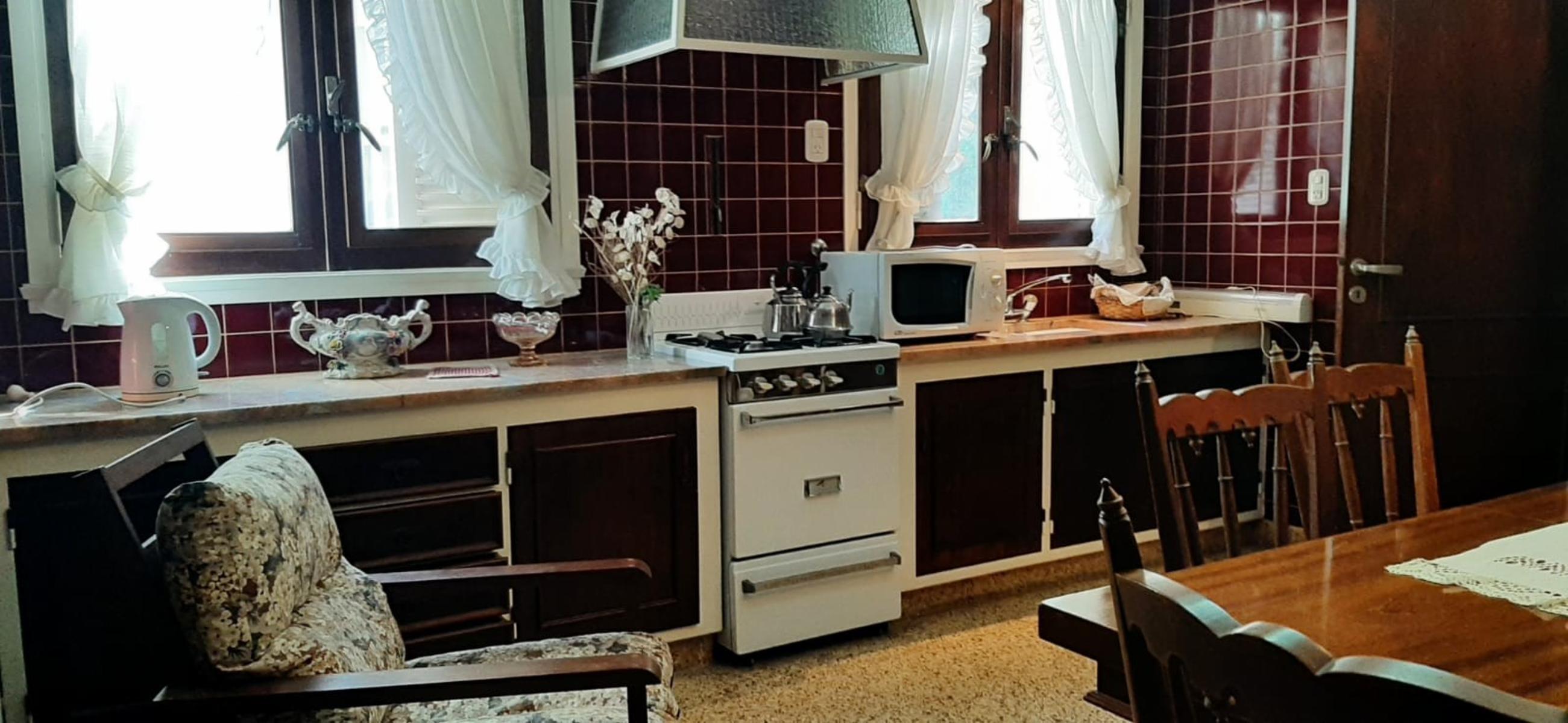 SE VENDE IMPORTANTE CASA 3 DORMITORIOS — foto 7