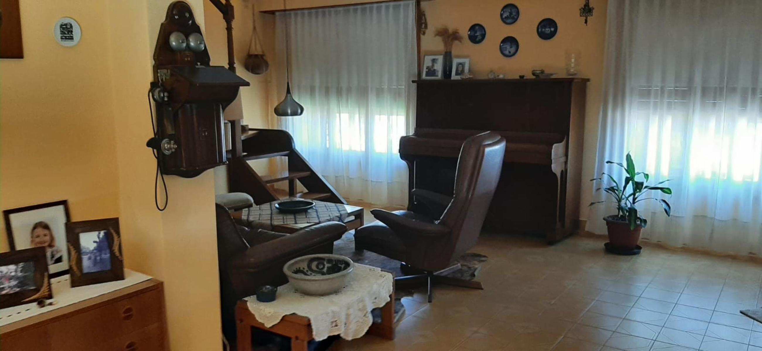 IMPECABLE CASA 3 HABITACIONES en 2 PLANTAS