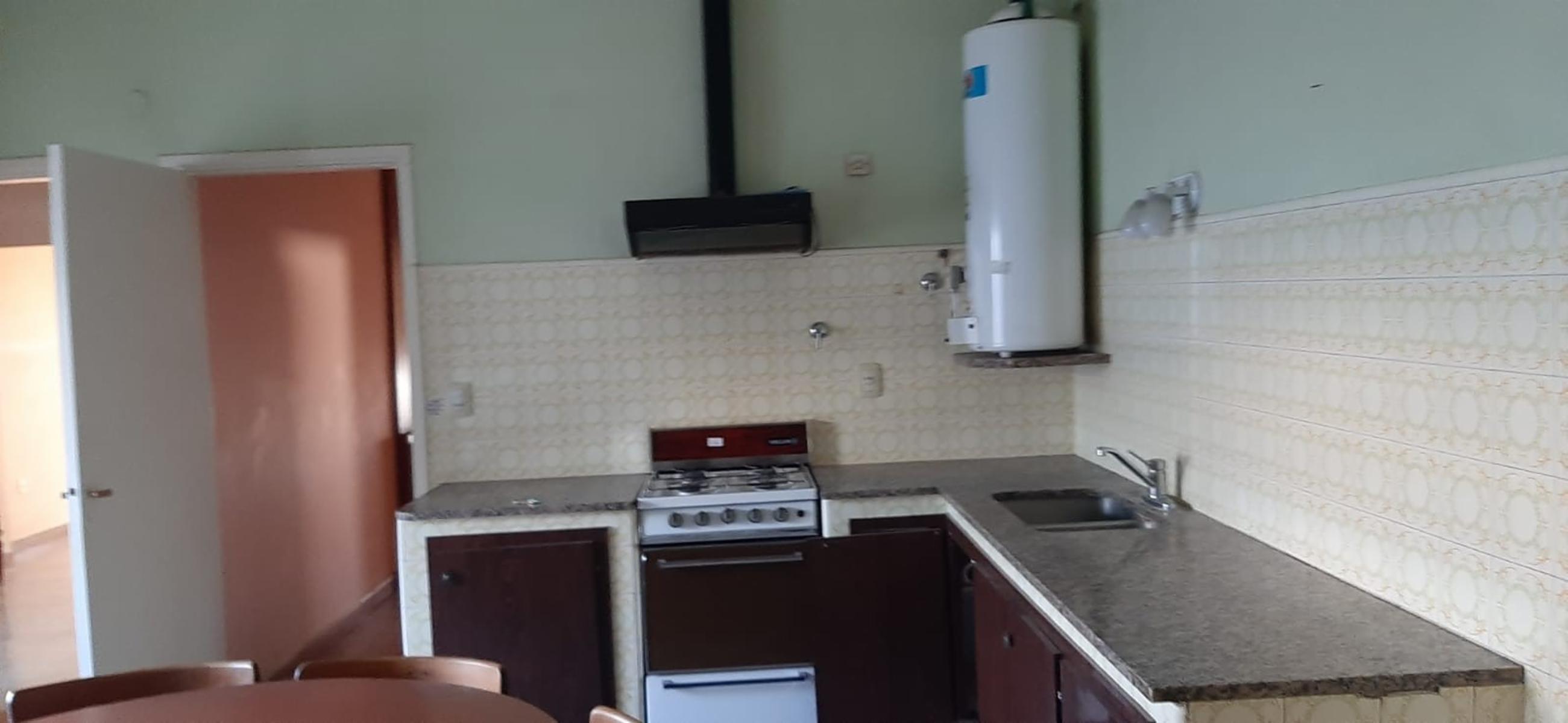 SE VENDE CASA de 3 HABITACIONES en LAMADRID 200 — foto 10