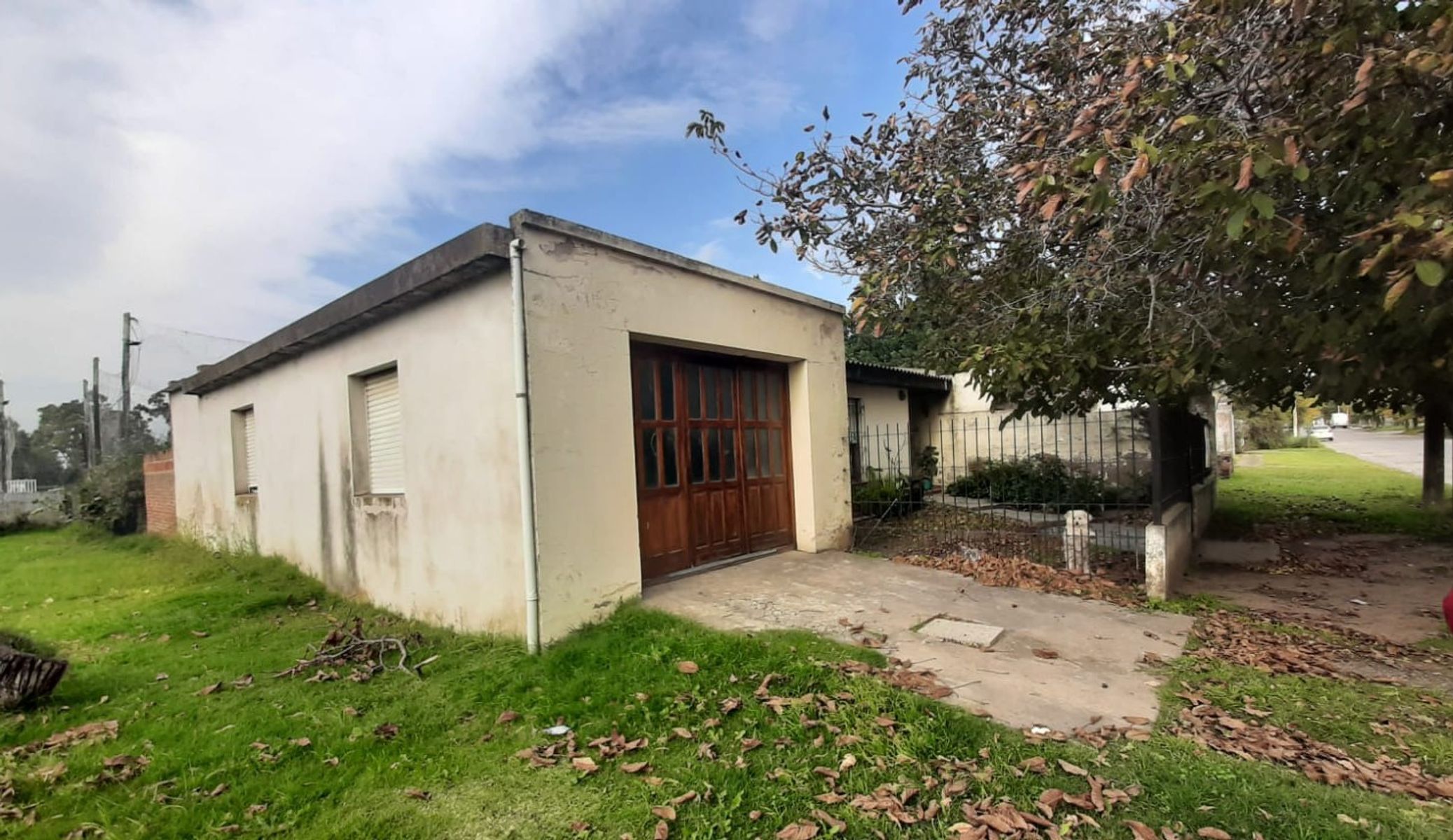 SE VENDE CASA en 1810 1200 con LOTE de 10x30 — foto 2