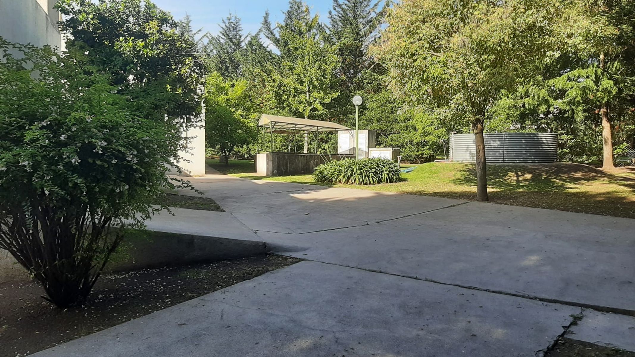 SE VENDE CASA QUINTA LOMA DE CAMPANO - 12