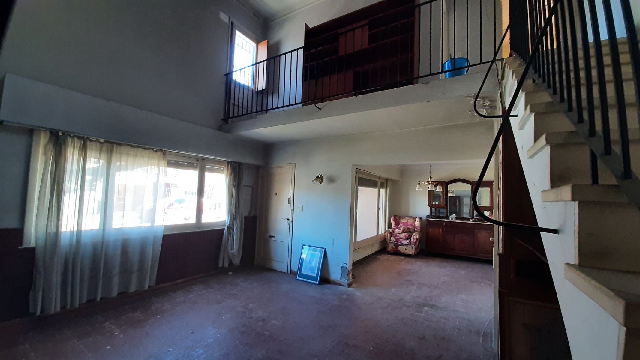 SE VENDE CASA sobre VELEZ SARSFIELD casi BELGRANO — foto 6