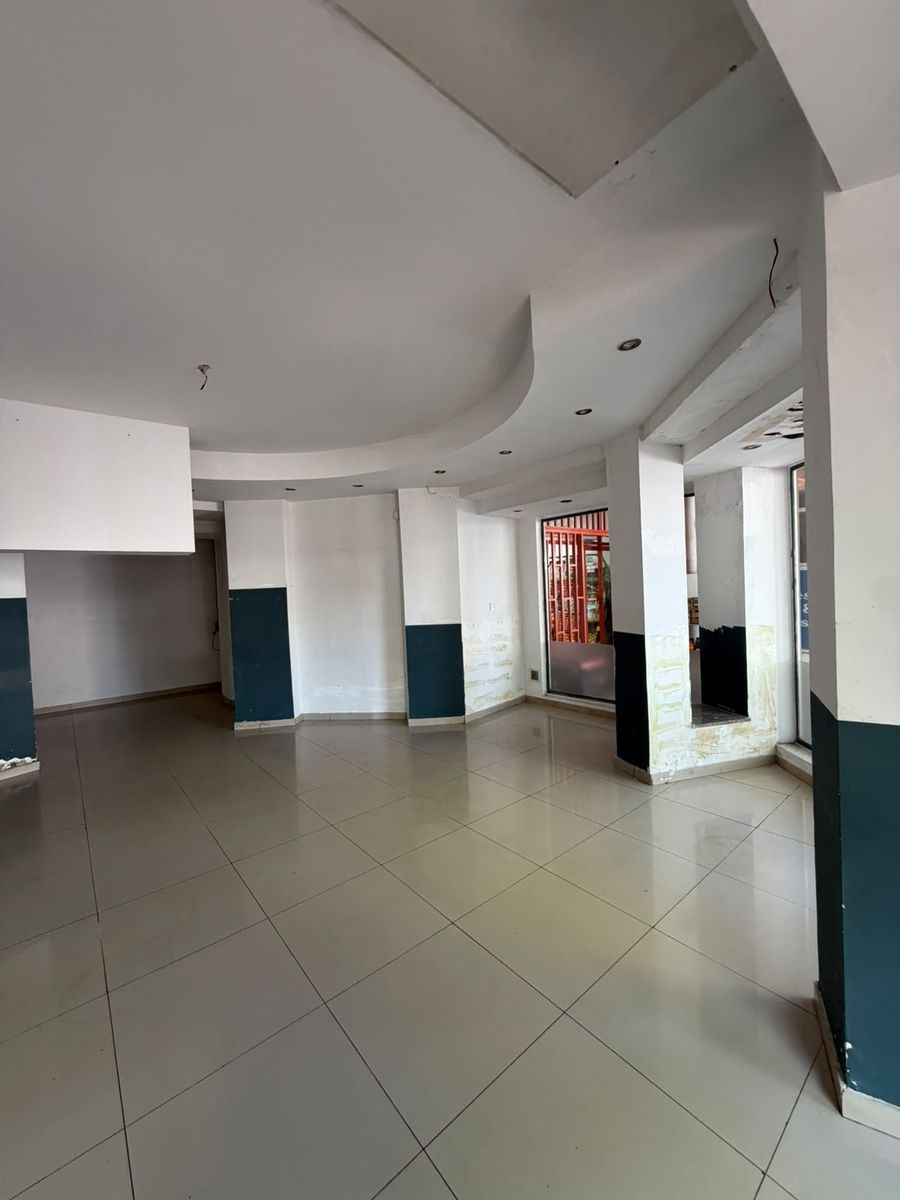ALQUILER LOCAL COMERCIAL , EN PLENO CORAZON DE CUIDAD JARDIN. IDEAL VARIOS DESTINOS - 12