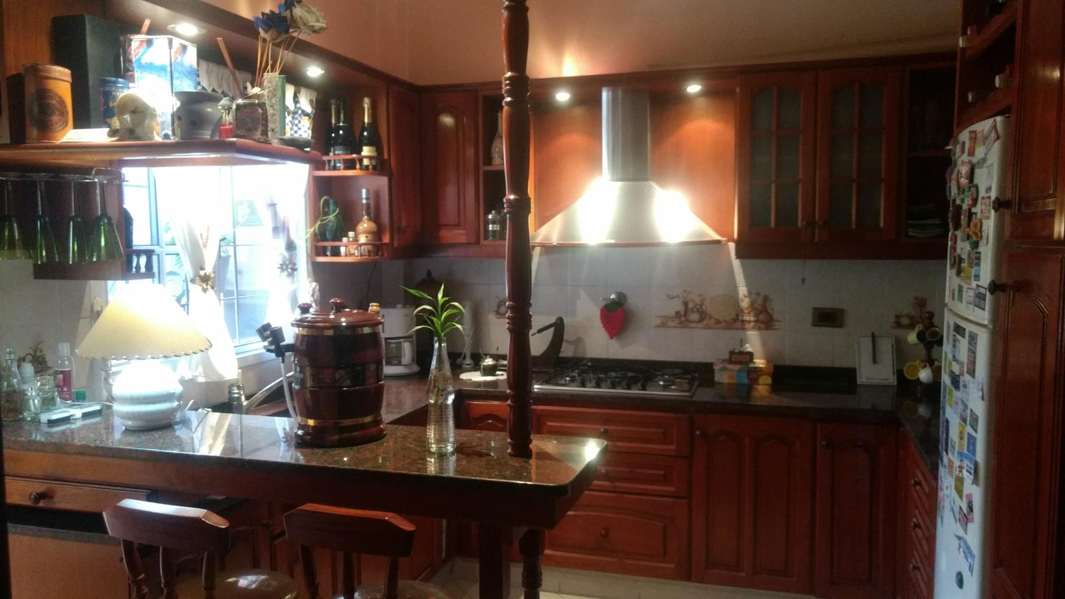 Casa en Venta en Hurlingham. Acepta propiedad menor valor en la zona. — foto 4