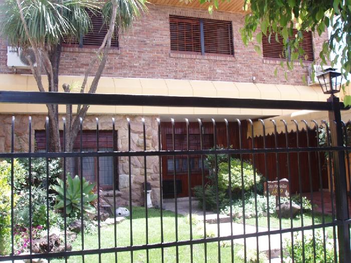 Casa en Venta en Hurlingham. Acepta propiedad menor valor en la zona.