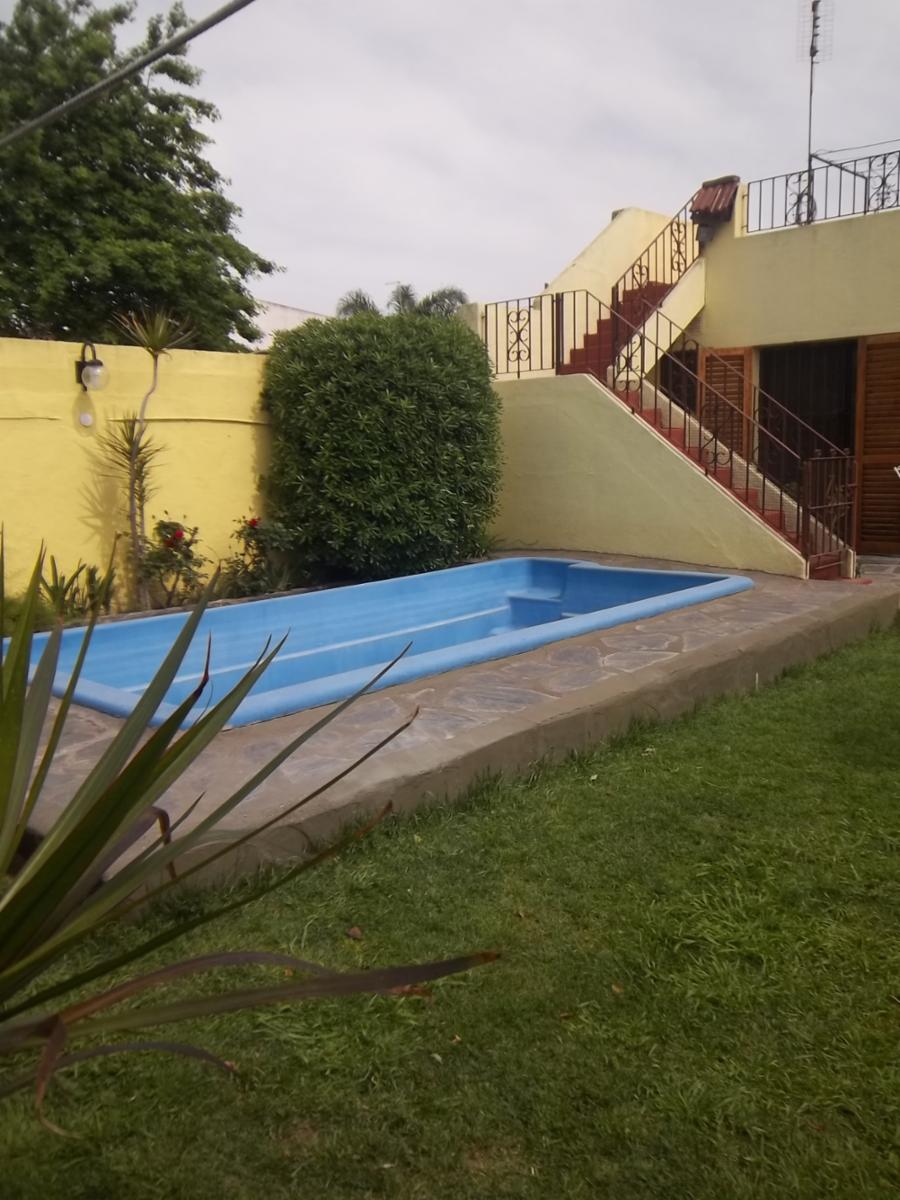 Villa Tesei: Amplia casa con parque y pileta. Escucha oferta — foto 7