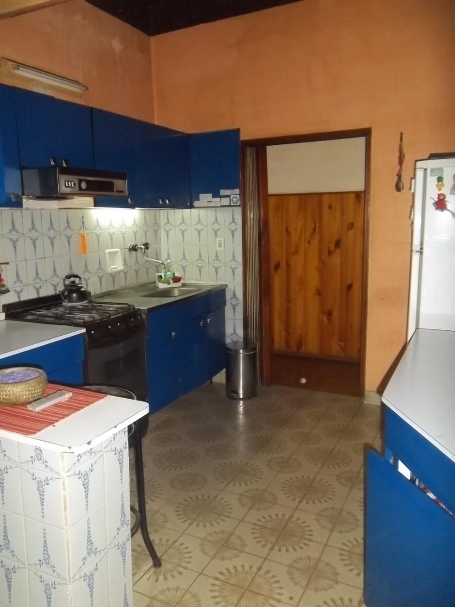 Villa Tesei: Amplia casa con parque y pileta. Escucha oferta — foto 11