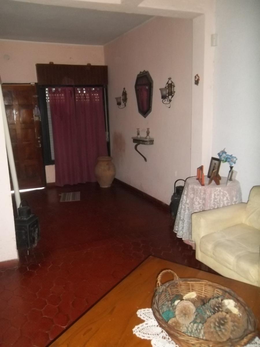 Villa Tesei: Casa en 2 plantas + dto. 2 ambientes — foto 3