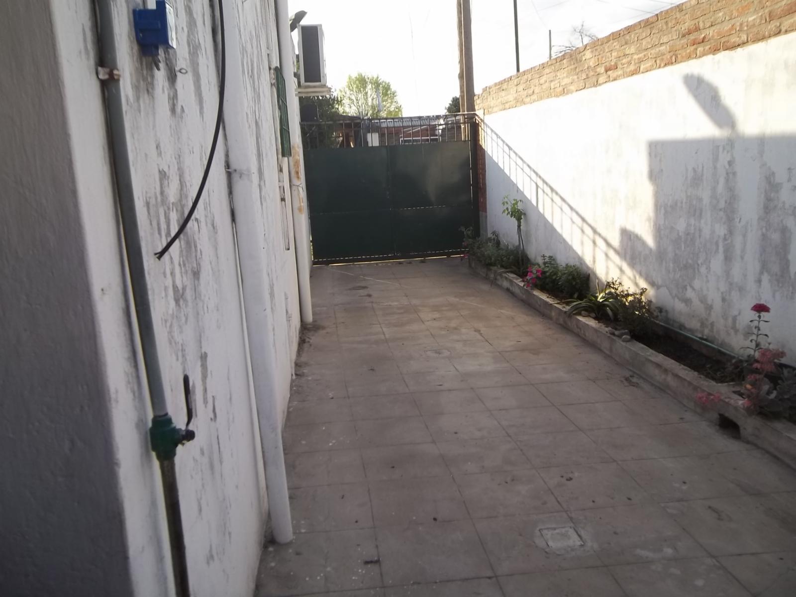 Villa Tesei: Amplia casa. Ideal dos familias. APTO CRÉDITO. — foto 10