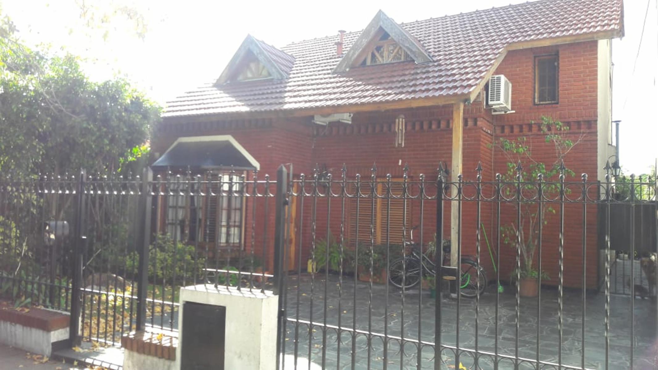 Excelente oportunidad...impecable chalet.