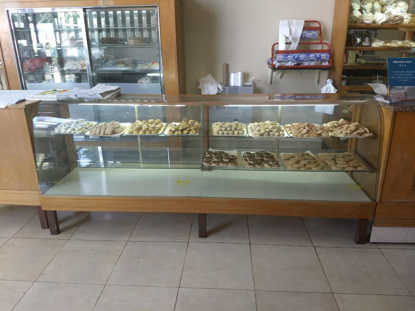 Panadería y confitería. Ituzaingo centro lado norte. Tamaño 7x20 — foto 7
