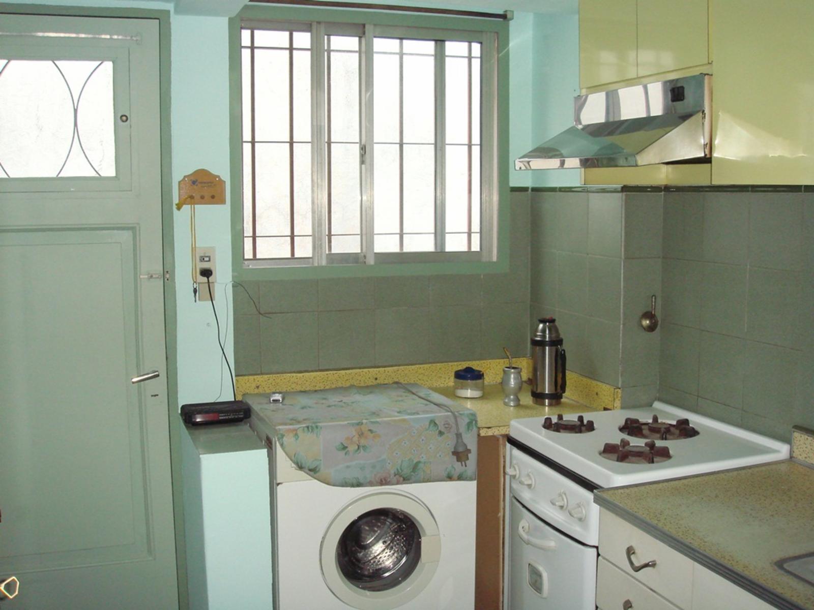 Casa 4 ambientes. Ideal 2 familias. — foto 11