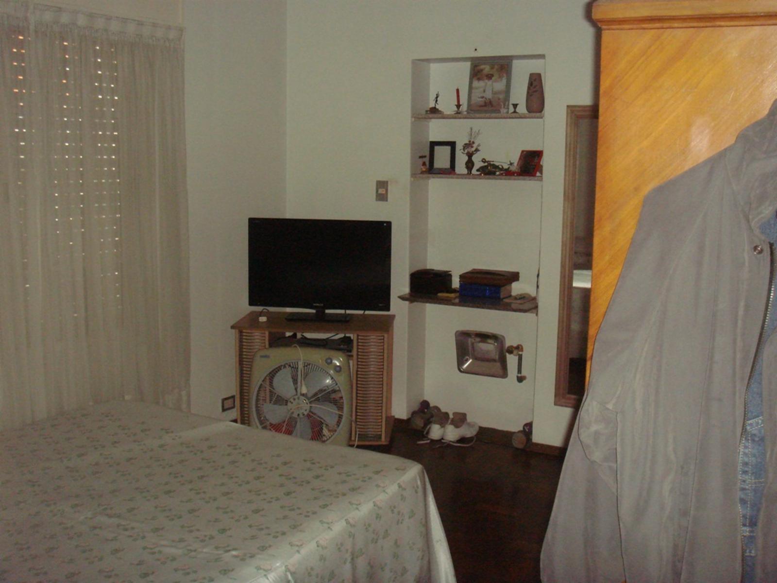 Casa 4 ambientes. Ideal 2 familias. — foto 13
