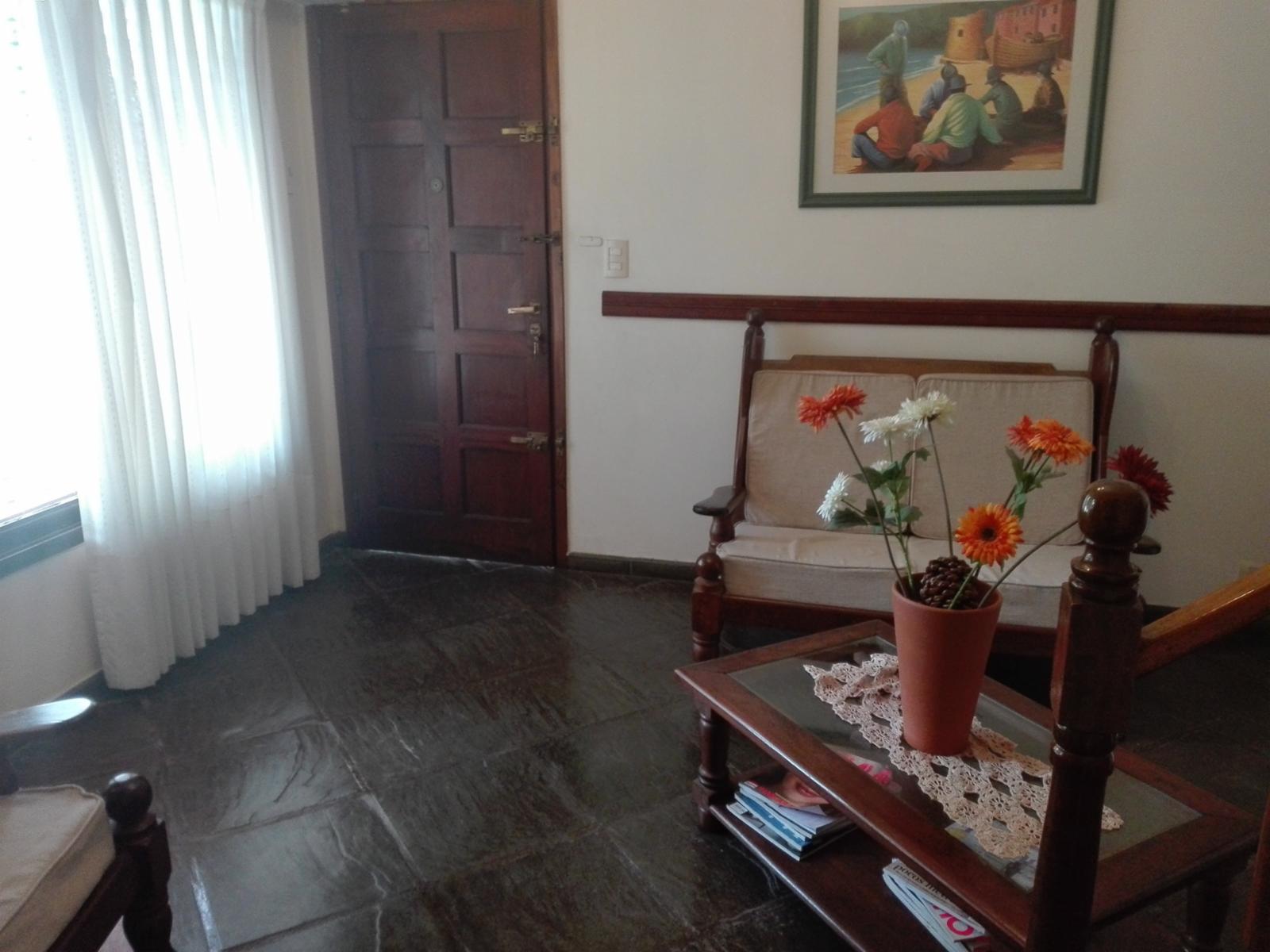 Hermoso chalet de 5 ambientes en 2 plantas. — foto 2