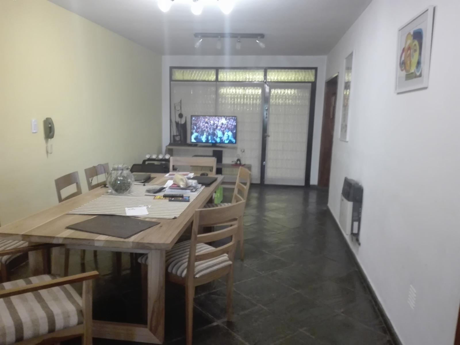 Hermoso chalet de 5 ambientes en 2 plantas. — foto 4