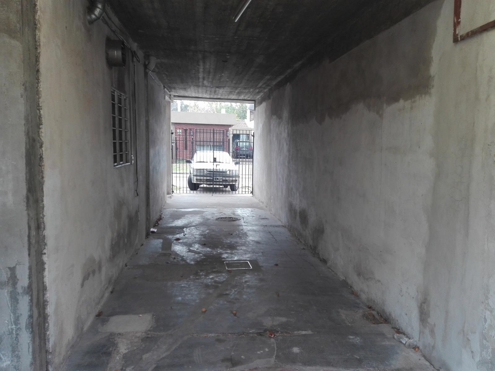 Castelar norte. Dos casas separadas de 3 ambientes cada una. Ideal 2 familias. — foto 6