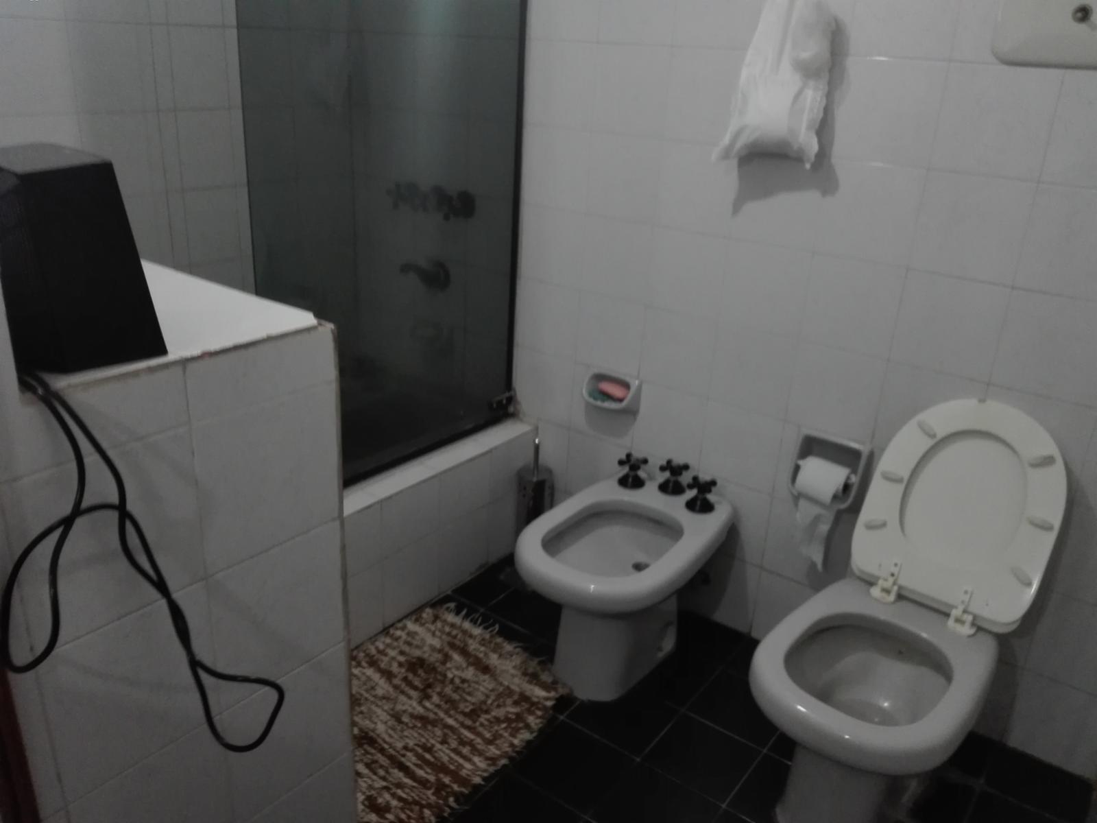 Espectacular casa quinta sobre 1600M2. De parque con quincho y piscina — foto 14
