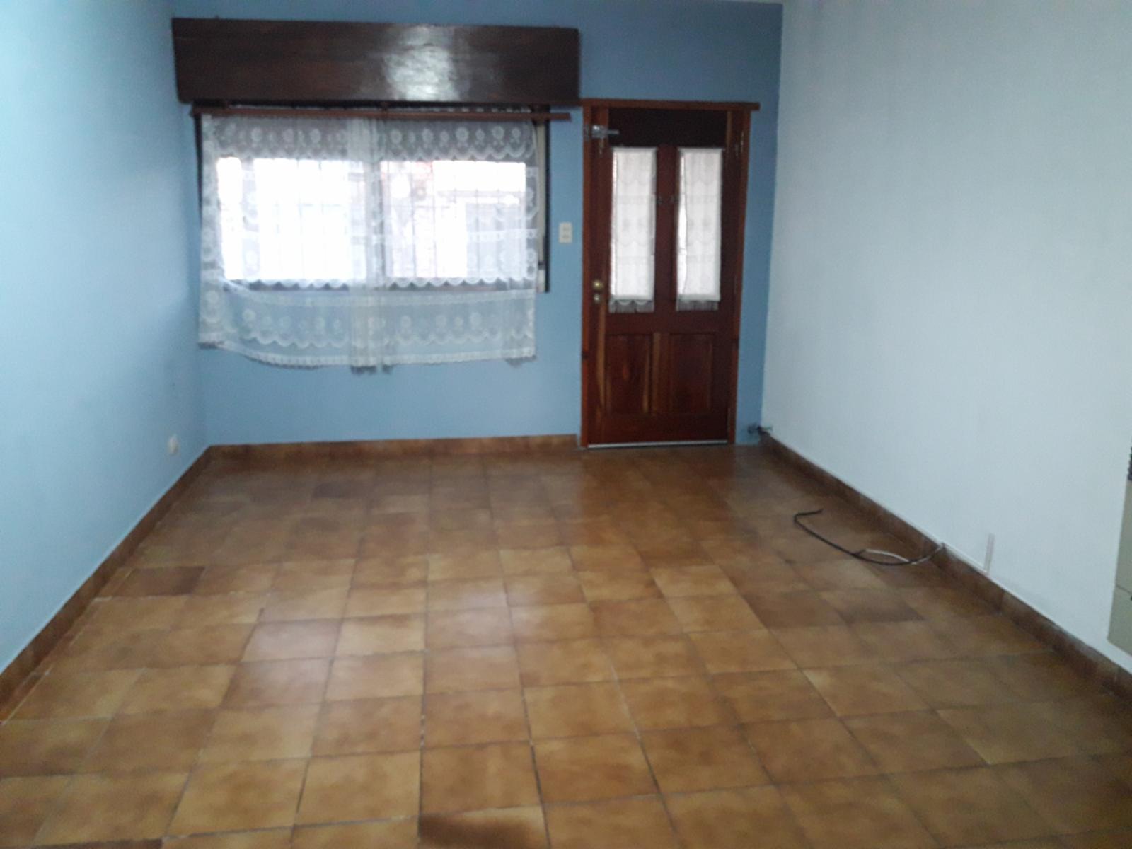 Casa de 4 AMB tipo chale EN IMPECABLE ESTADO. — foto 6