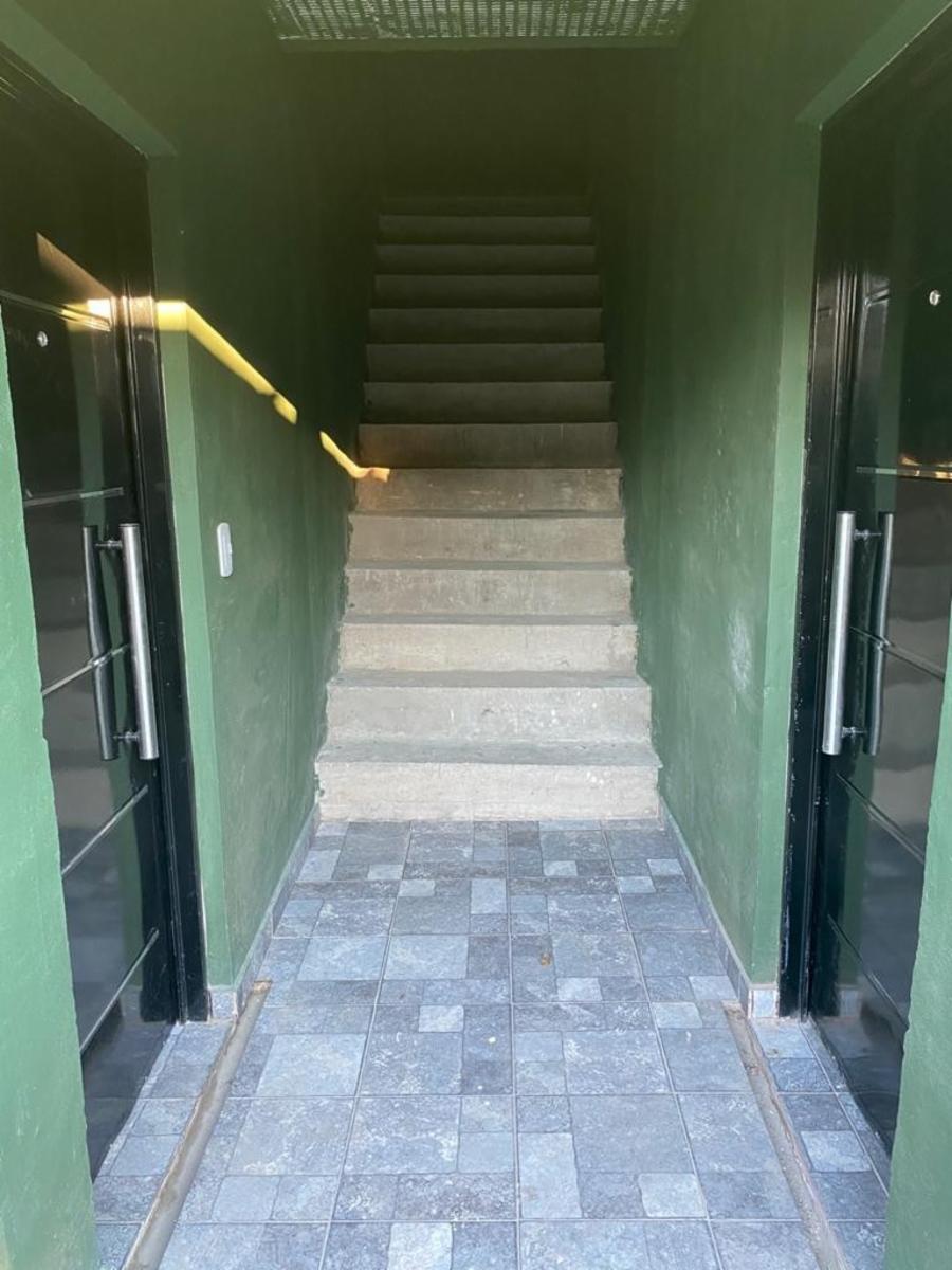 ALQUILER DEPARTAMENTO EN PLANTA ALTA. - 1