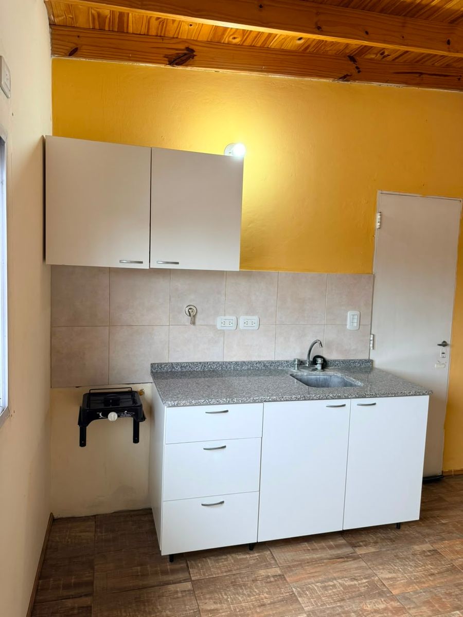 ALQUILER DEPARTAMENTO EN PLANTA ALTA. - 11