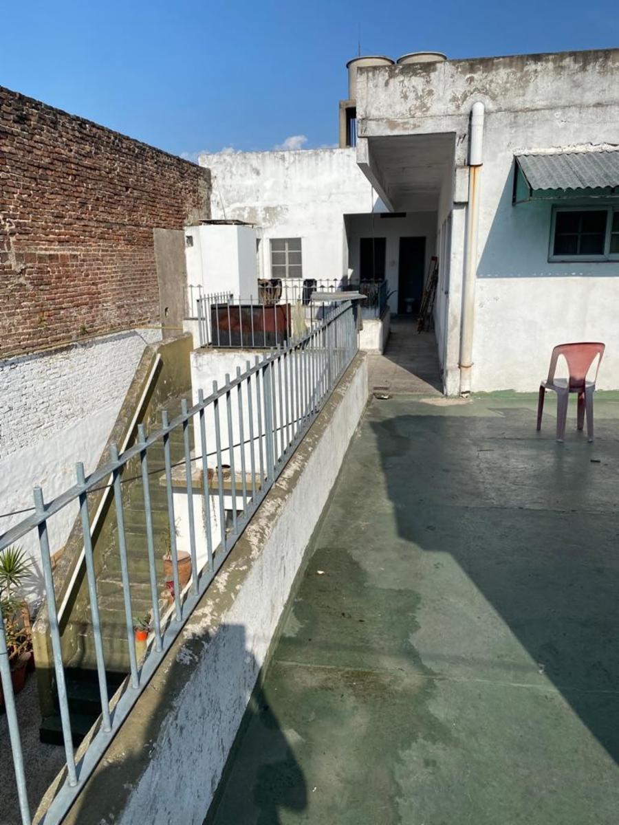 VENTA DE IMPORTE CASA EN LA ZONA DE FLORIDA OESTE. — foto 9