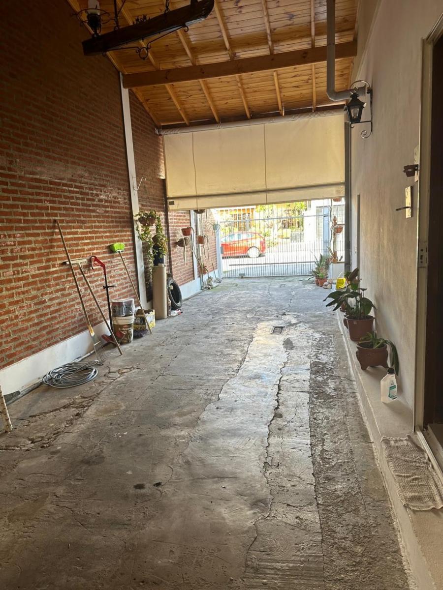 VENTA IMPORTANTE PROPIEDAD MAS DEPARTAMENTO EN PLANTA ALTA — foto 8