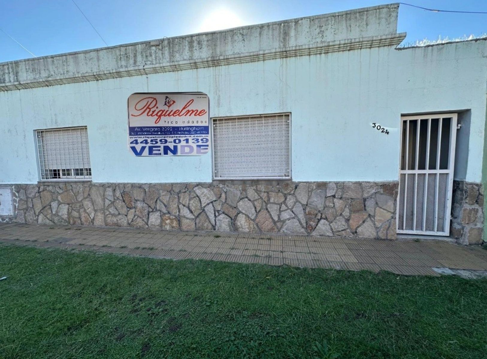 VENTA OPORTUNIDAD CASA A RECICLAR MAS DPTO DOS AMBIENTES