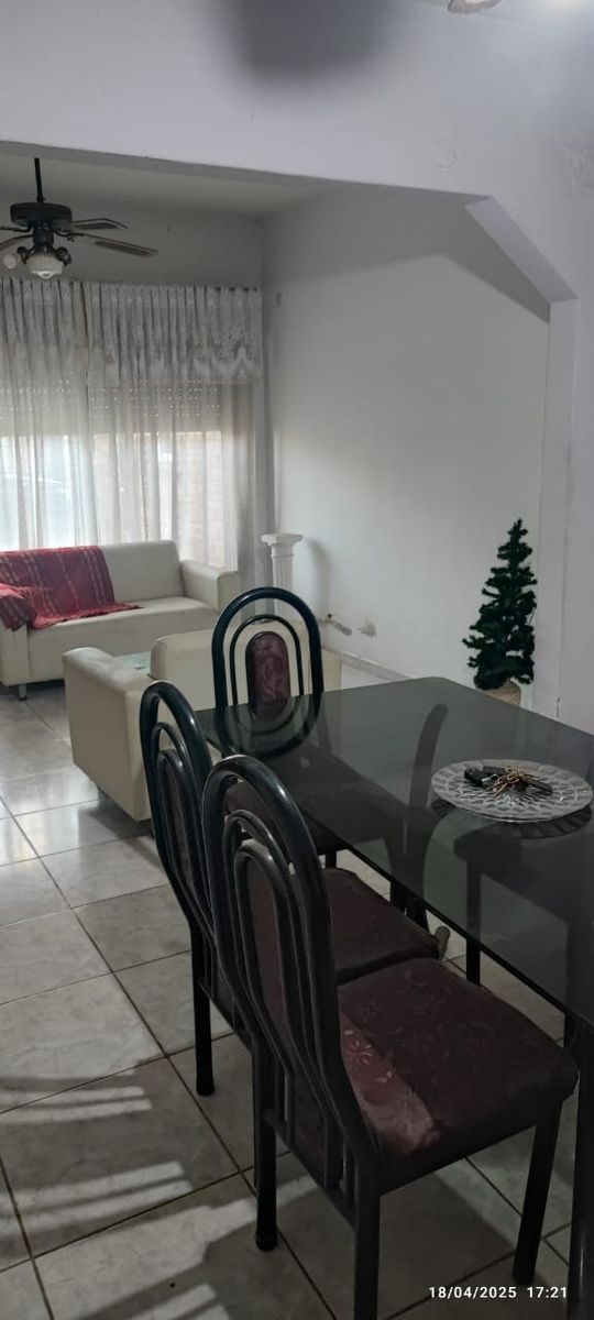 VENTA PROPIEDAD 4 AMBIENTES . APTO CREDITO