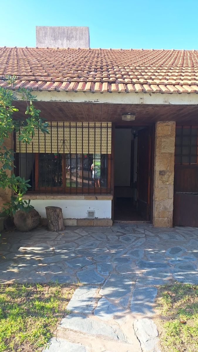 VENTA OPORTUNIDAD DUPLEX 3 AMBIENTES EN VILLA GESELL — foto 2
