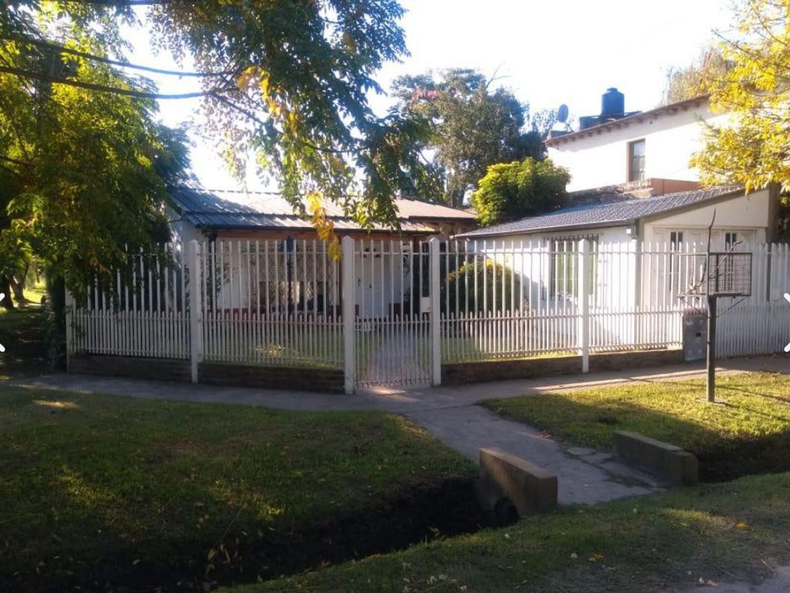 VENTA PROPIEDAD DE 3 AMBIENTES EN FRANCISCO ALVAREZ — foto 2