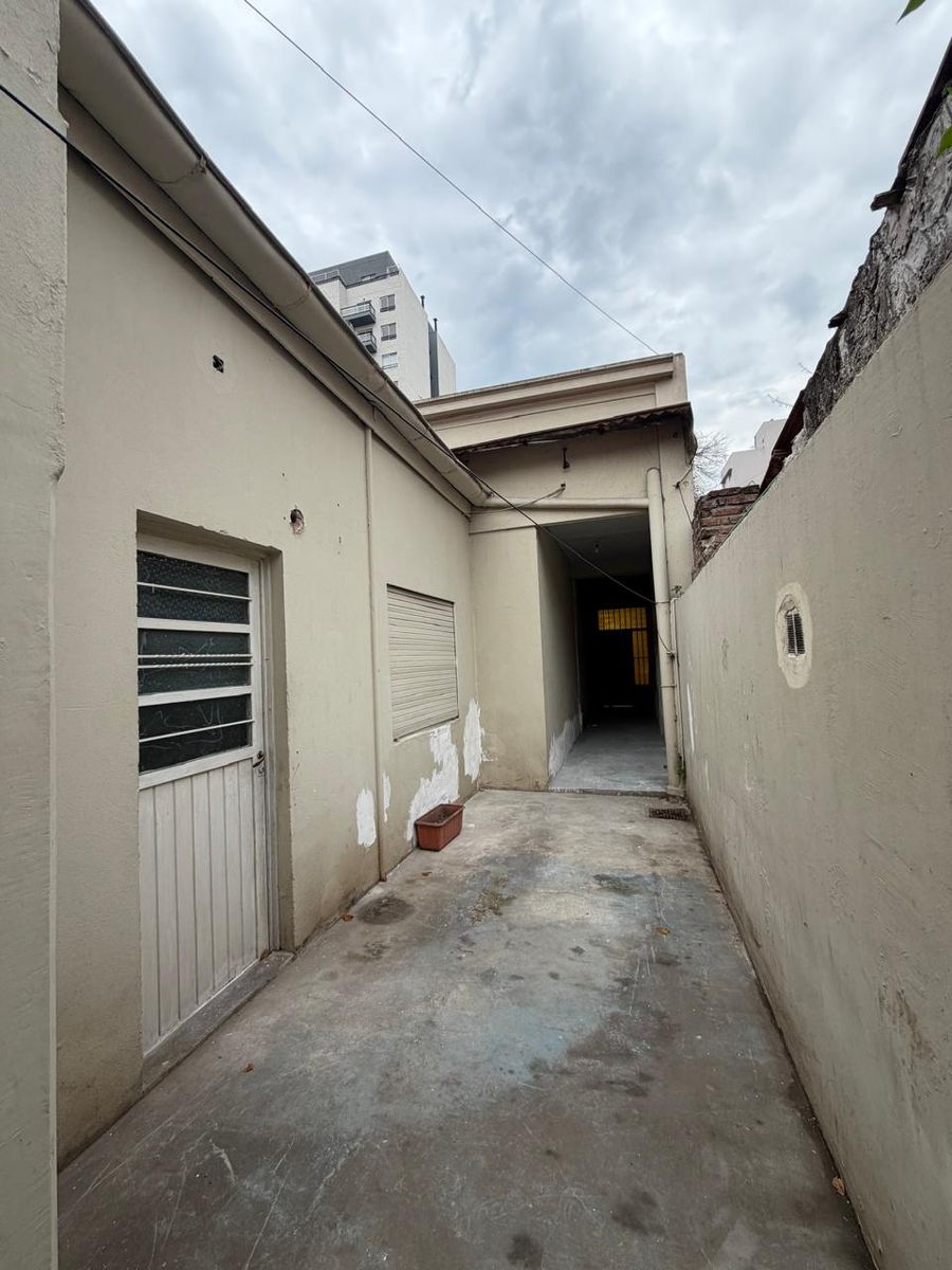 ALQUILER PH . DOS AMBIENTES. PROXIMO A LA ESTACION MORON - 3