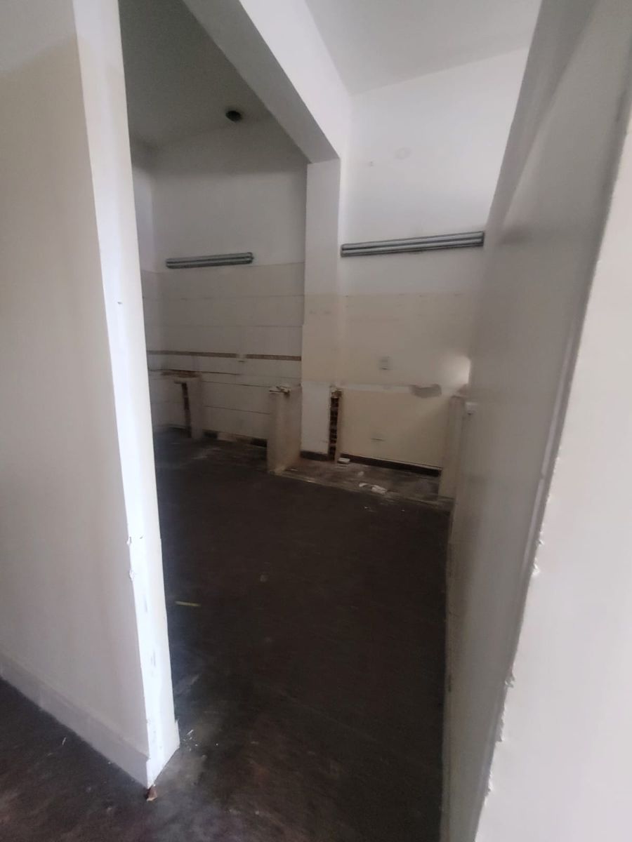 ALQUILER LOCAL COMERCIAL EN PASO DEL REY - 3