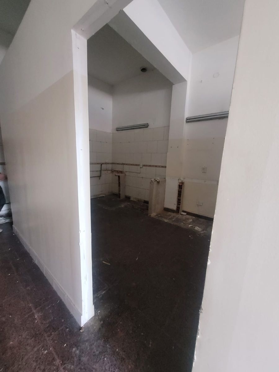 ALQUILER LOCAL COMERCIAL EN PASO DEL REY - 8
