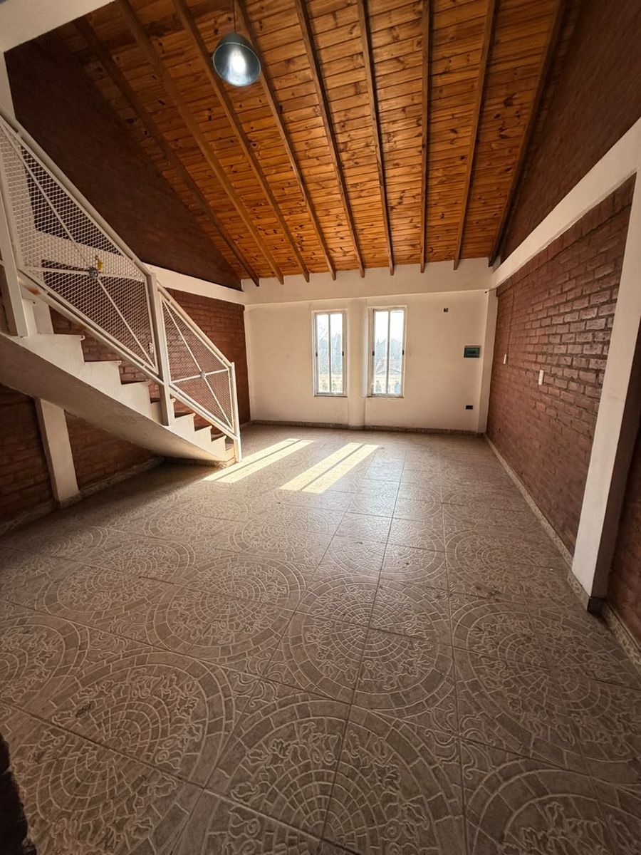 ALQUILER DEPTO DOS AMBIENTES PROXIMO A LA ESTACION DE LA REJA — foto 2