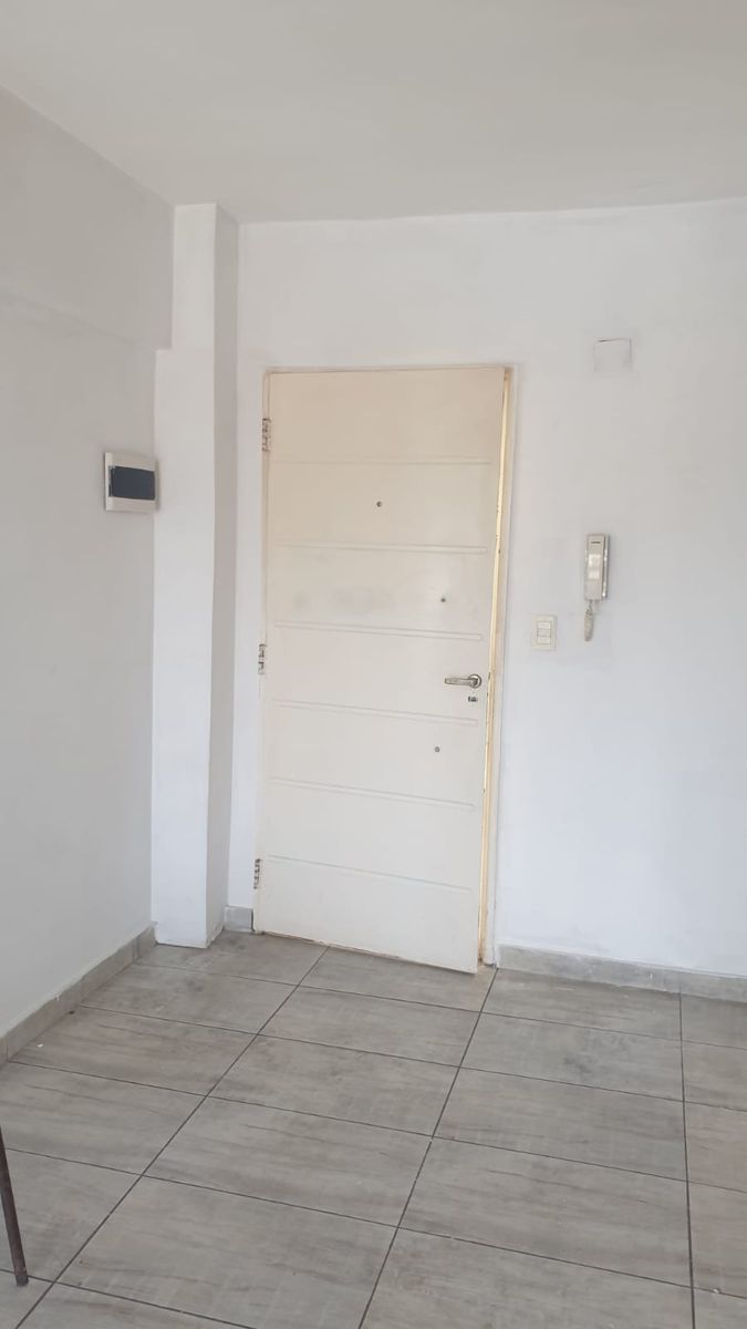 ALQUILER DPTO 2 AMBIENTES CON COCHERA - 6