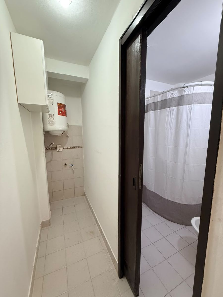 ALQUILER IMPECABLE MONOAMBIENTE - 12