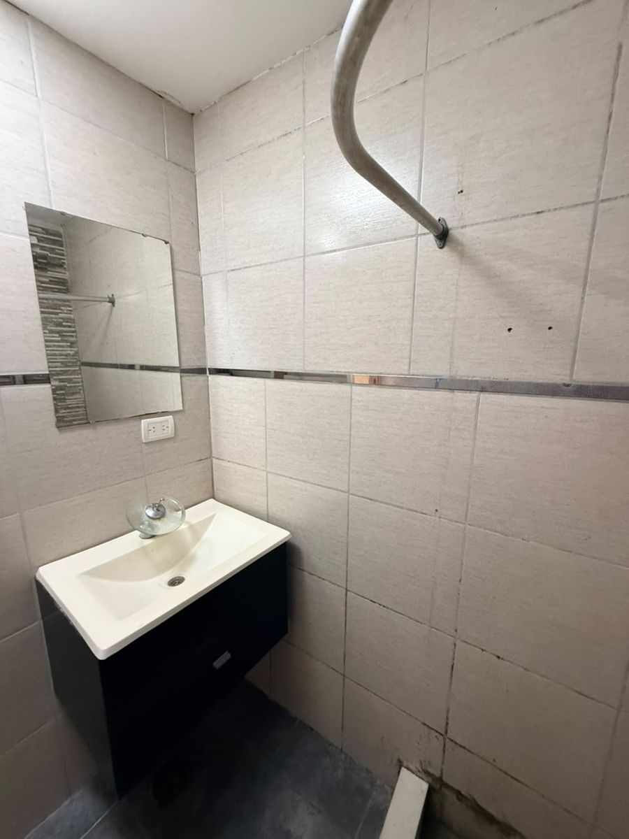 ALQUILER DPTO DOS AMBIENTES . BUENA UBICACION — foto 12