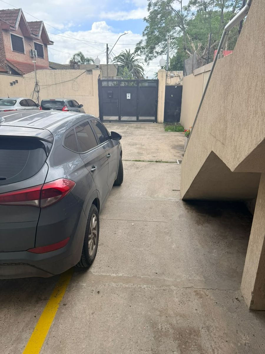 ALQUILER DPTO DOS AMBIENTES CON COCHERA — foto 3