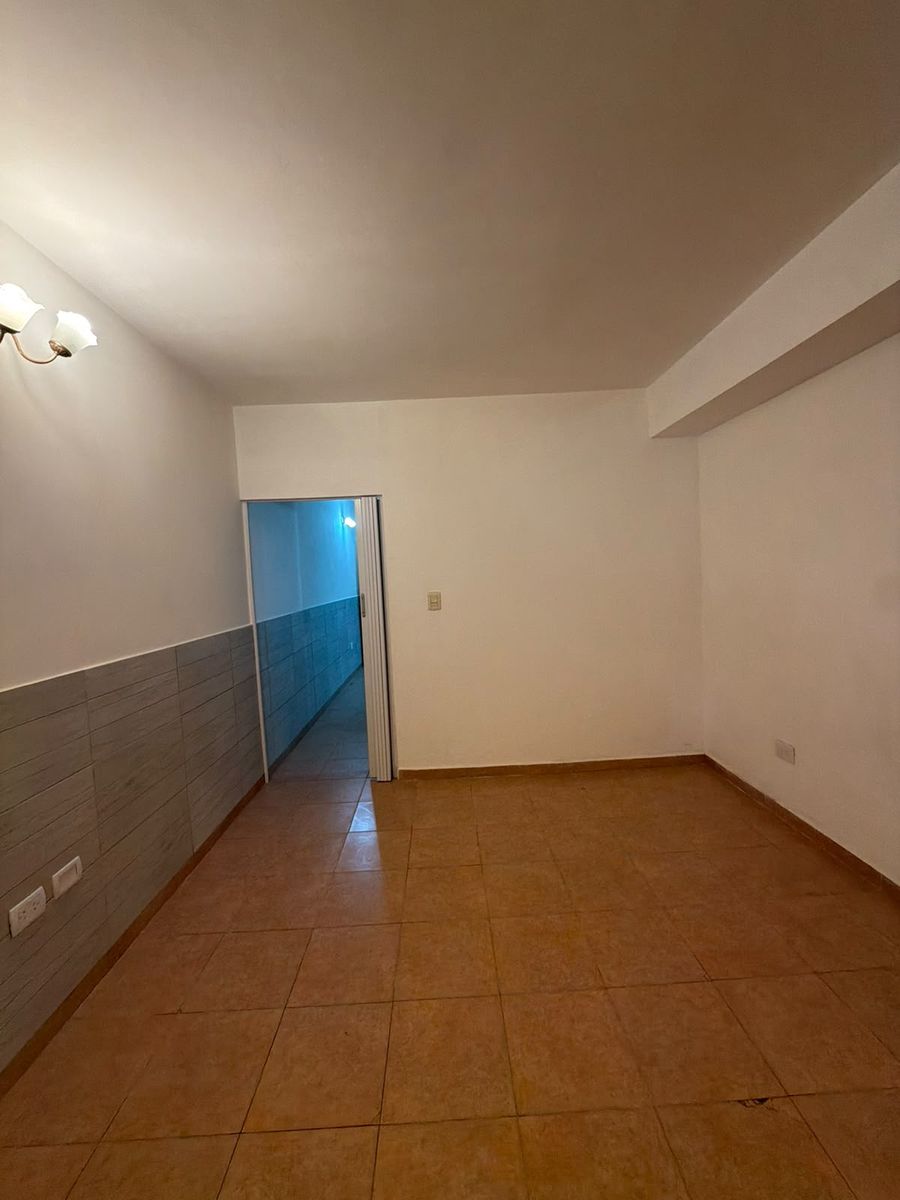 ALQUILER DPTO DOS AMBIENTES EN PLANTA BAJA CON PATIO. - 5