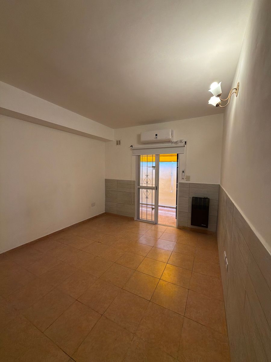 ALQUILER DPTO DOS AMBIENTES EN PLANTA BAJA CON PATIO. - 6