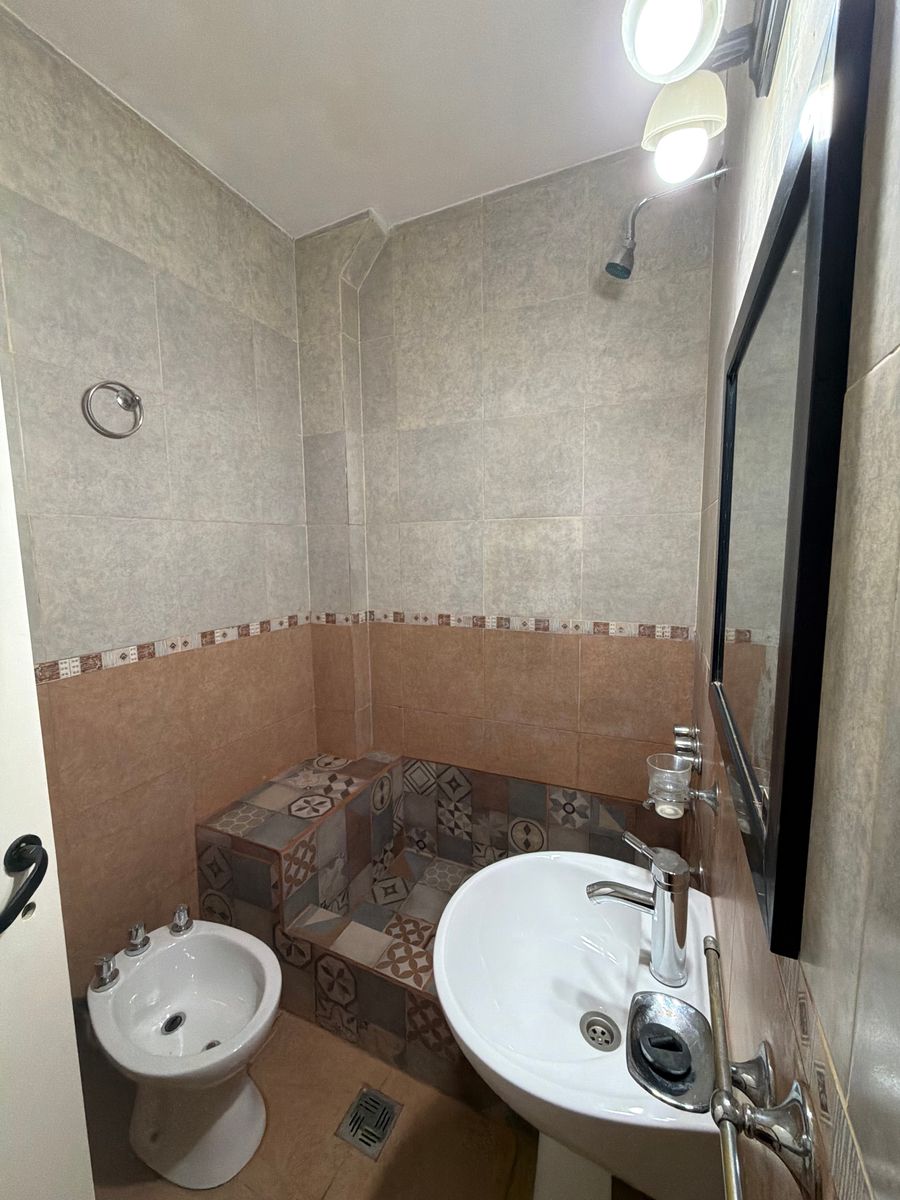 ALQUILER DPTO DOS AMBIENTES EN PLANTA BAJA CON PATIO. - 7