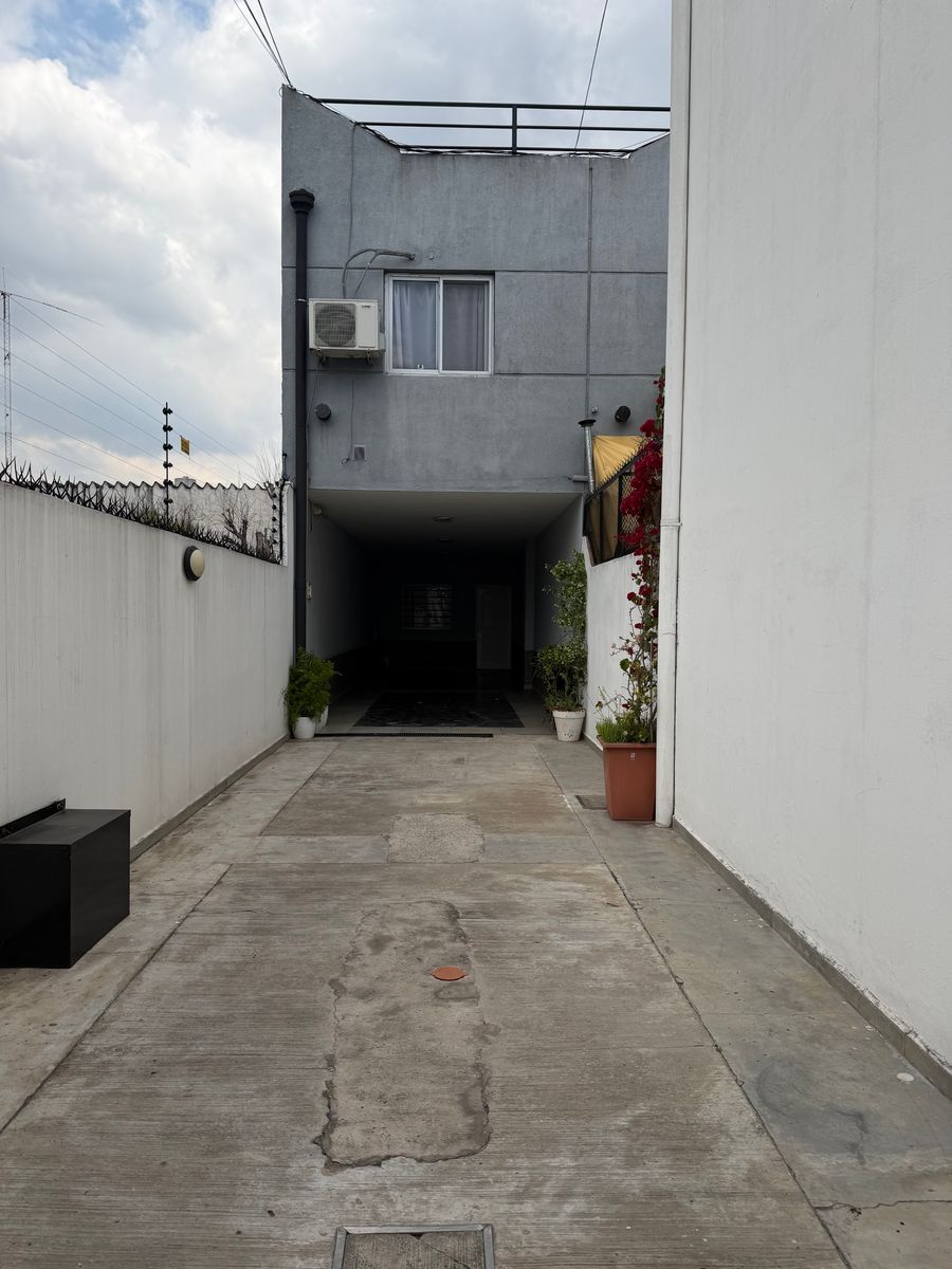 ALQUILER DPTO DOS AMBIENTES CON PATIO - 2