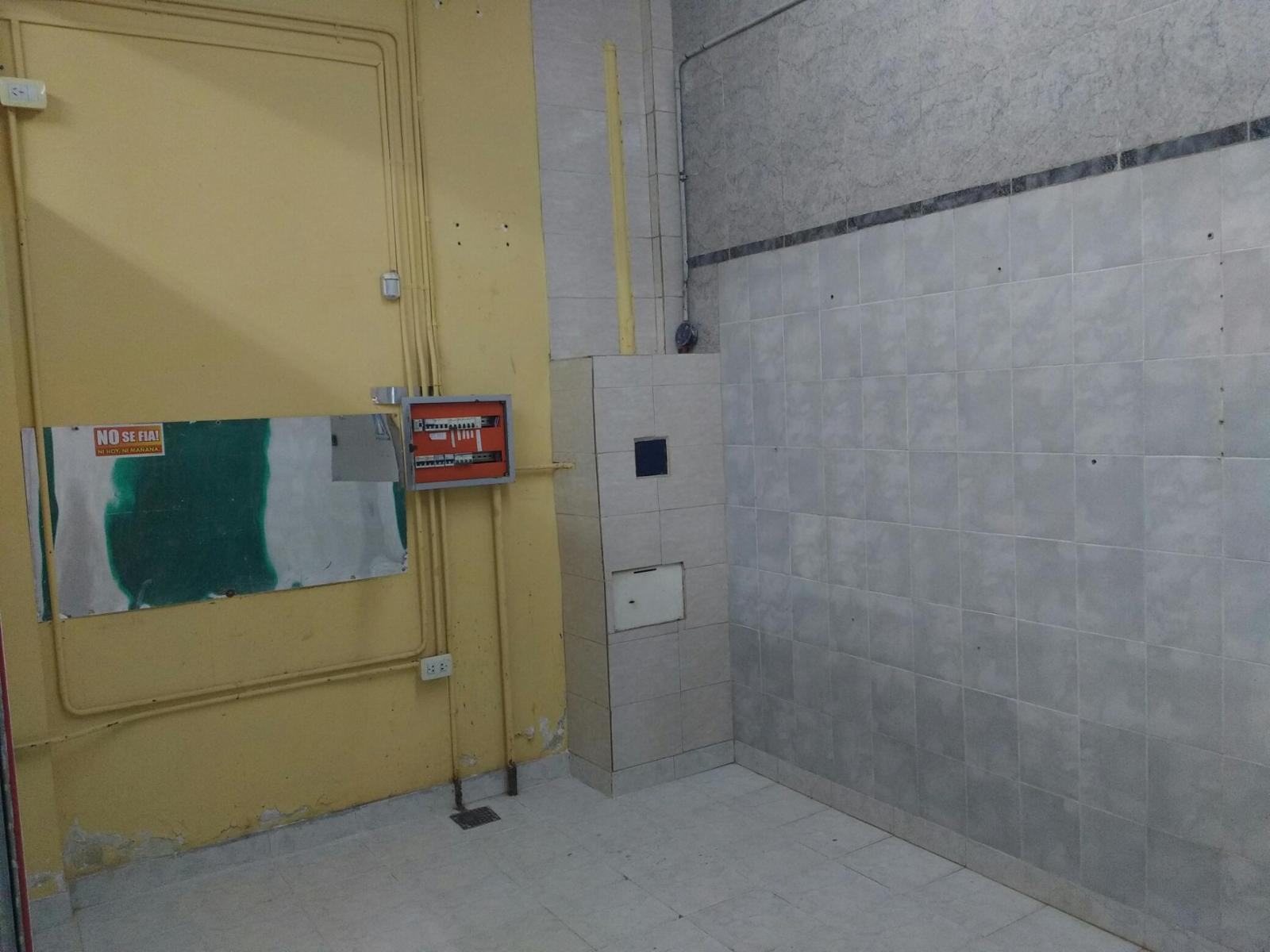 Venta local 110 metros 2 de losa apto comercial oficina deposito en Ituzaingo — foto 5