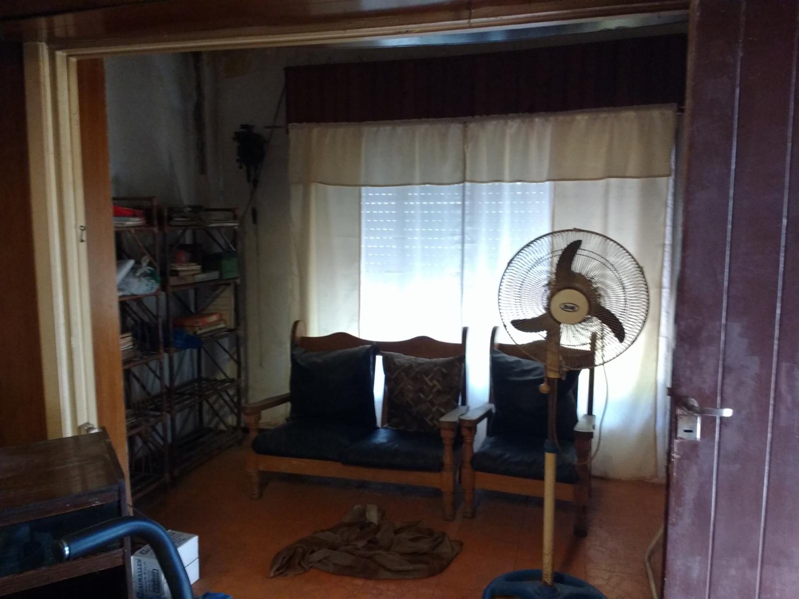 Venta casa 4 ambientes 2 dormitorios cochera cubierta 4 autos en Ituzaingó — foto 5